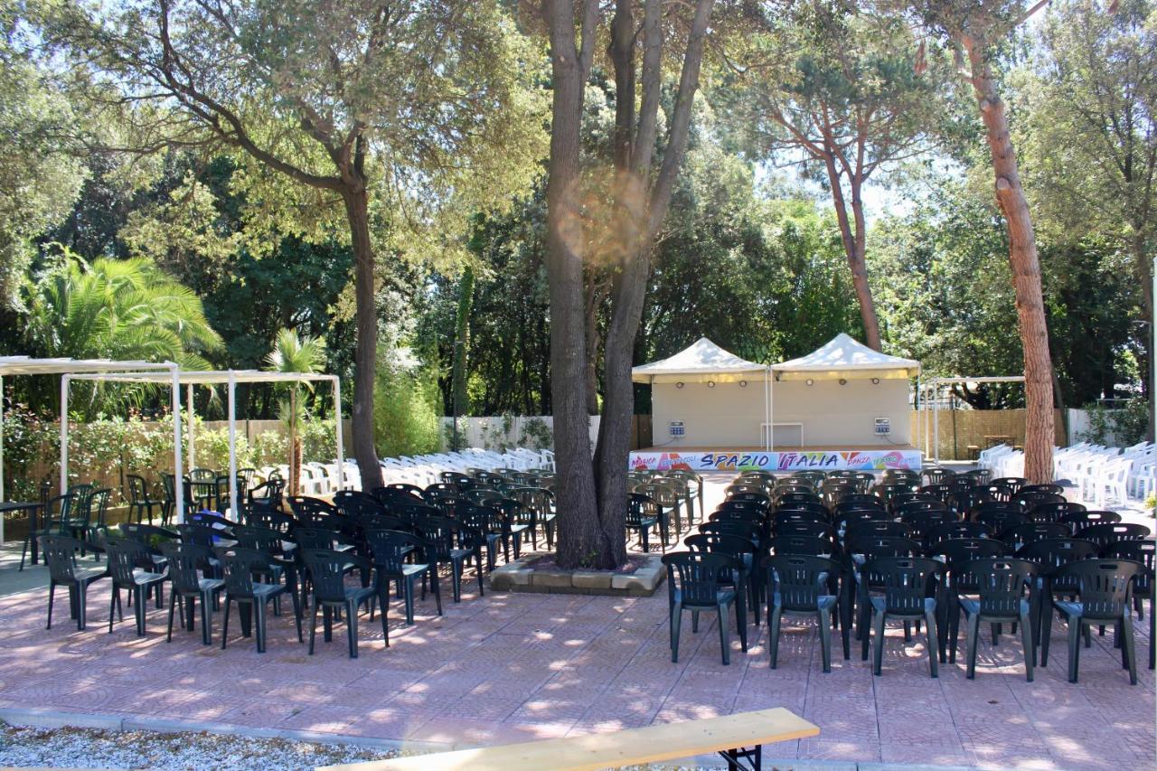 Campeggio Italia Marina di Massa Εξωτερικό φωτογραφία